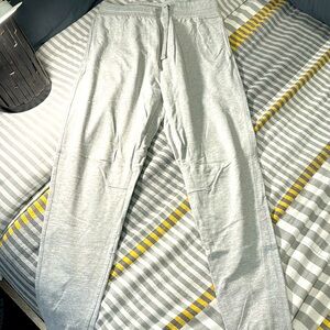Under Armour Gray Sweatpants Medium